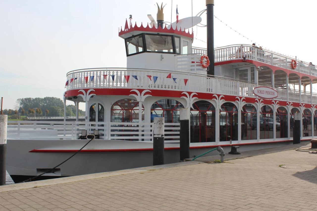 Strandhaus Libelle - Direkt Am Strand Der Ostsee 卡珀尔恩 外观 照片
